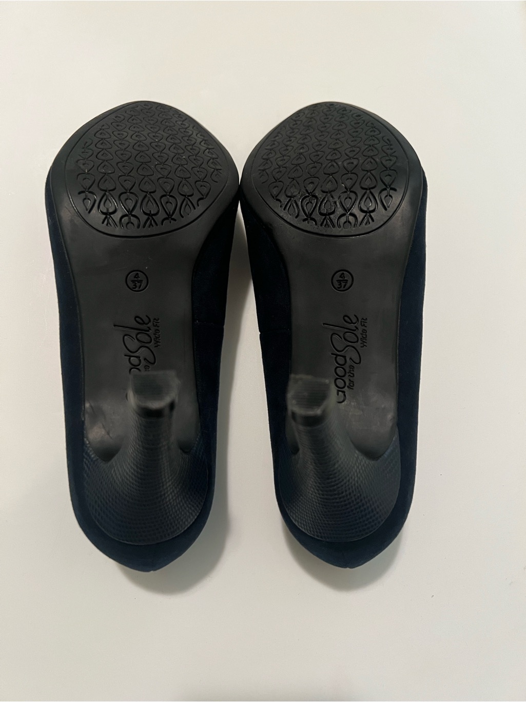 Nwot Good For The Sole Wide Fit (Brand In The Uk) Navy Blue Suede Heels — image 5 of 5
